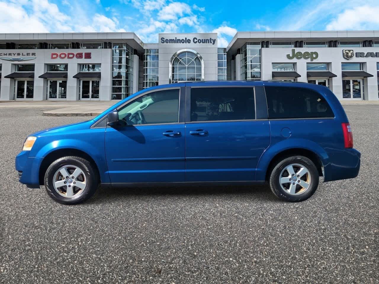 Dodge Grand Caravan Hero 2010