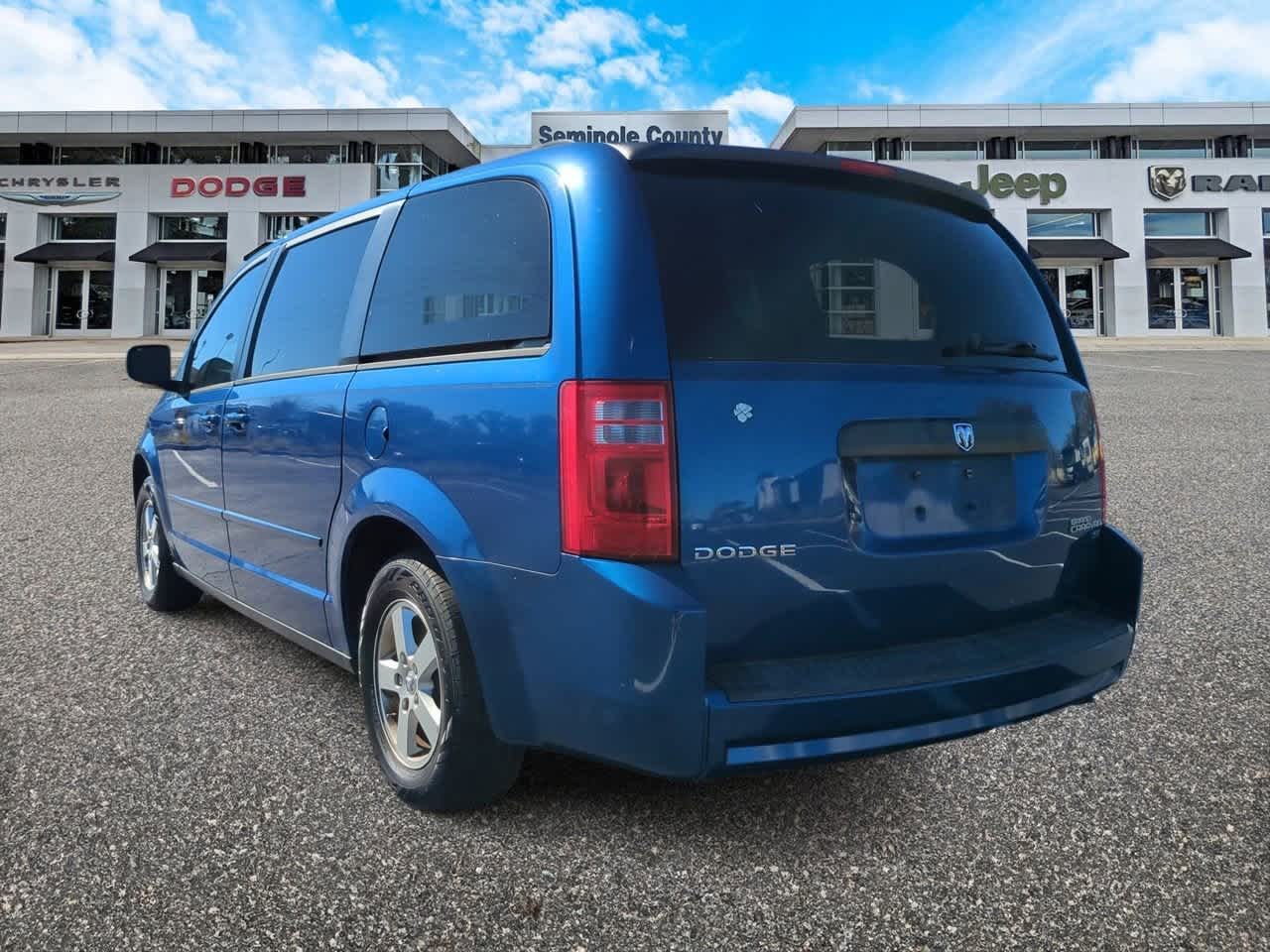 Dodge Grand Caravan Hero 2010