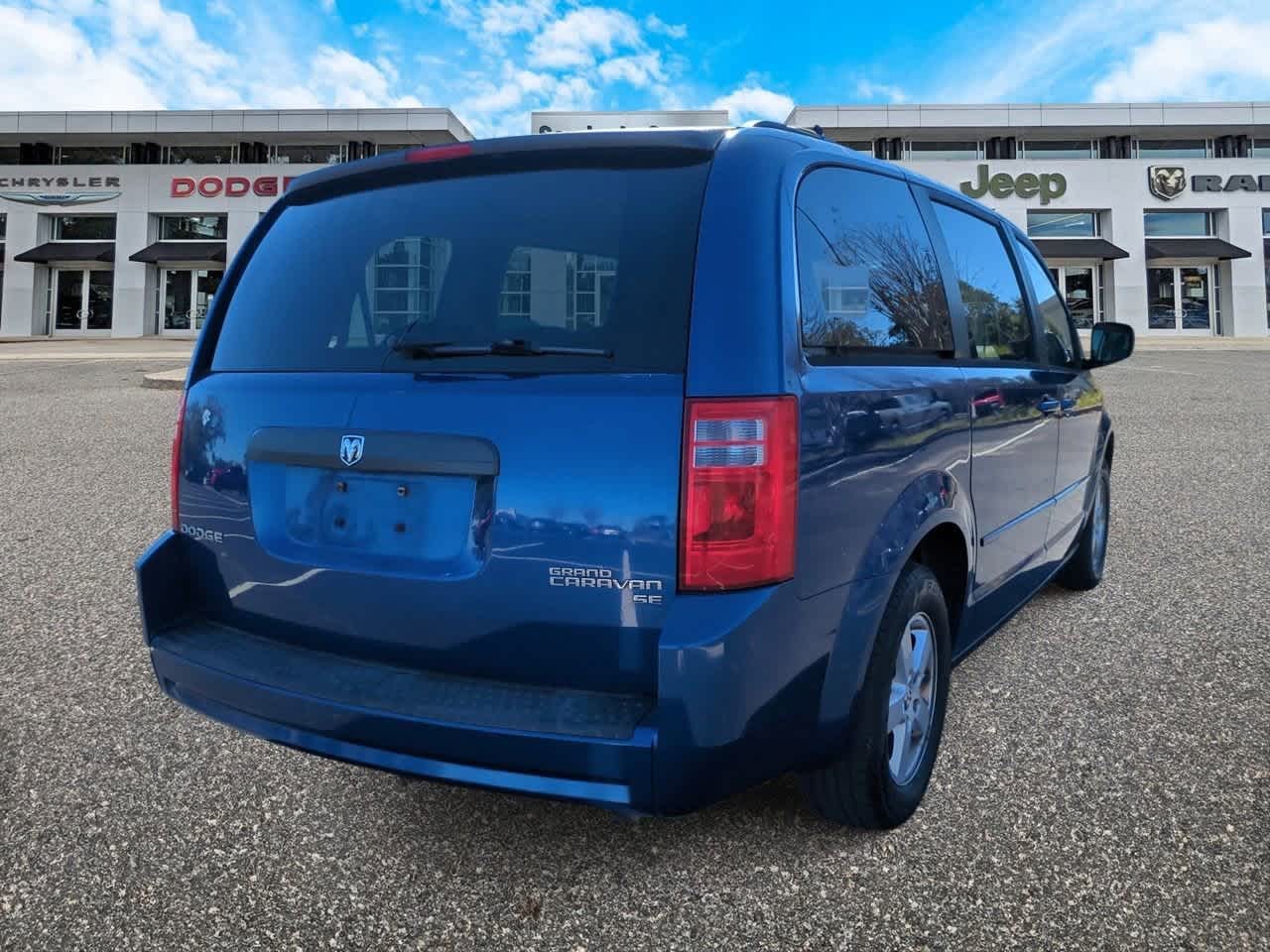Dodge Grand Caravan Hero 2010
