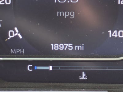 Chevrolet Silverado 2500HD 4x4 de 2024, cabina doble, caja estándar, versión LT