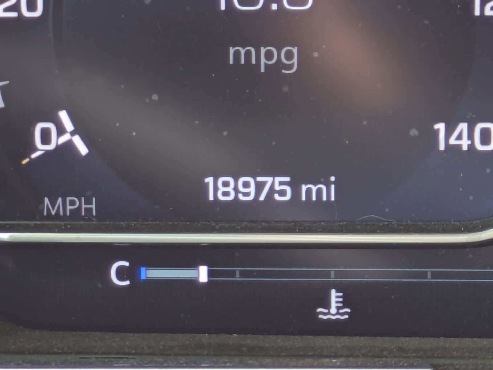 Chevrolet Silverado 2500HD 4x4 de 2024, cabina doble, caja estándar, versión LT