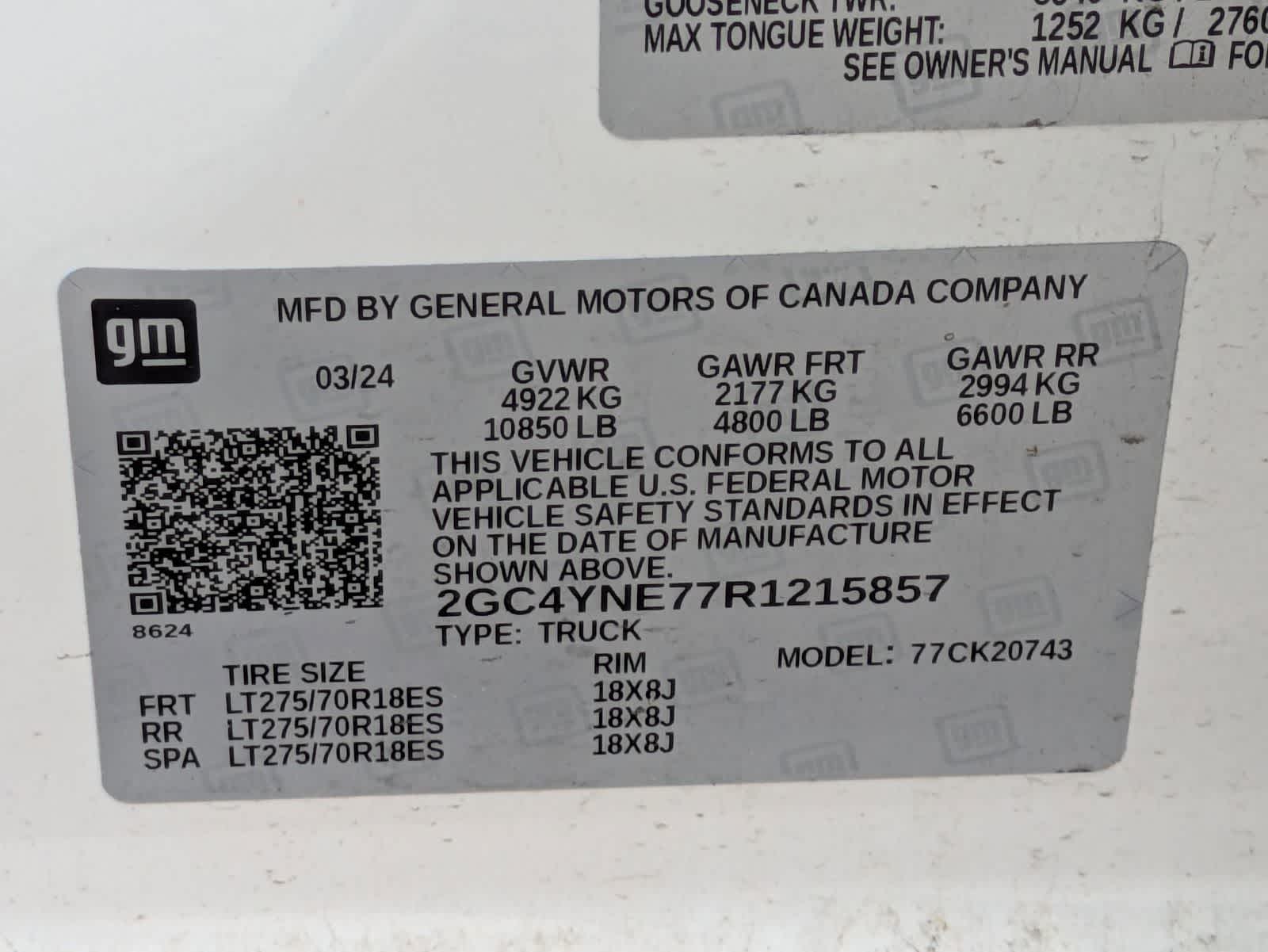 Chevrolet Silverado 2500HD 4x4 de 2024, cabina doble, caja estándar, versión LT