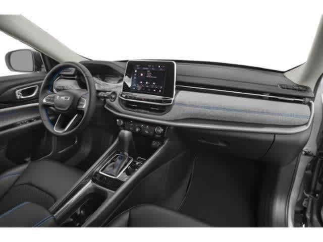 2022 Jeep Compass Latitude FWD