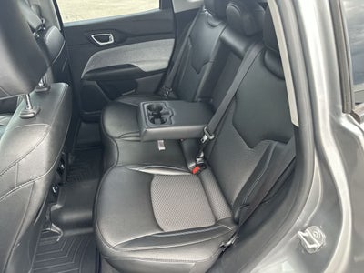 2022 Jeep Compass Latitude FWD