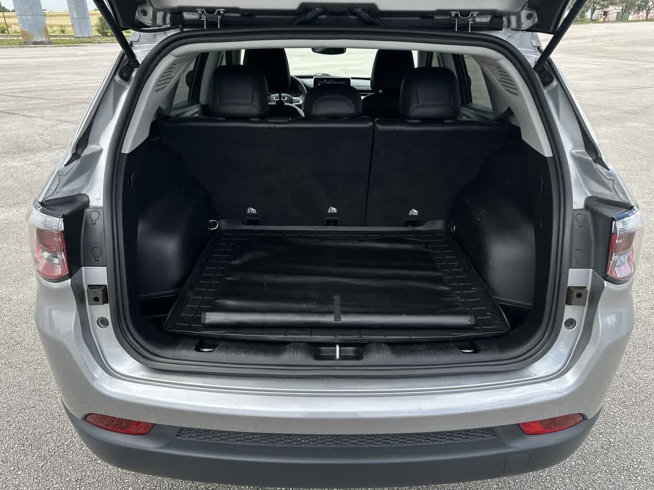 2022 Jeep Compass Latitude FWD
