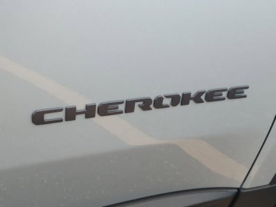 Jeep Cherokee 2026, modelo LAREDO 4X4