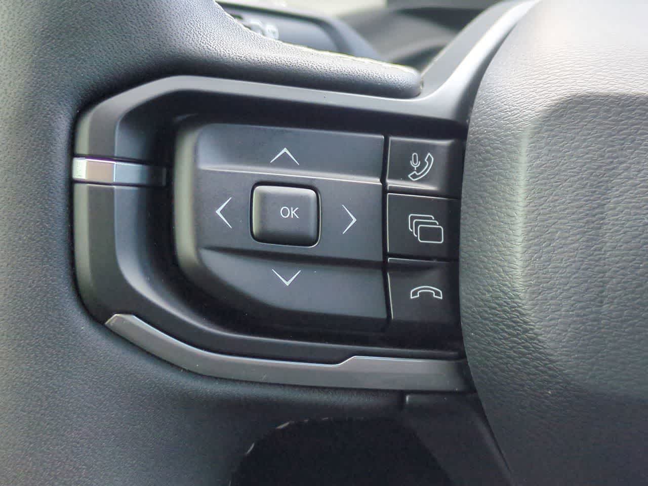 Jeep Cherokee 2026, modelo LAREDO 4X4