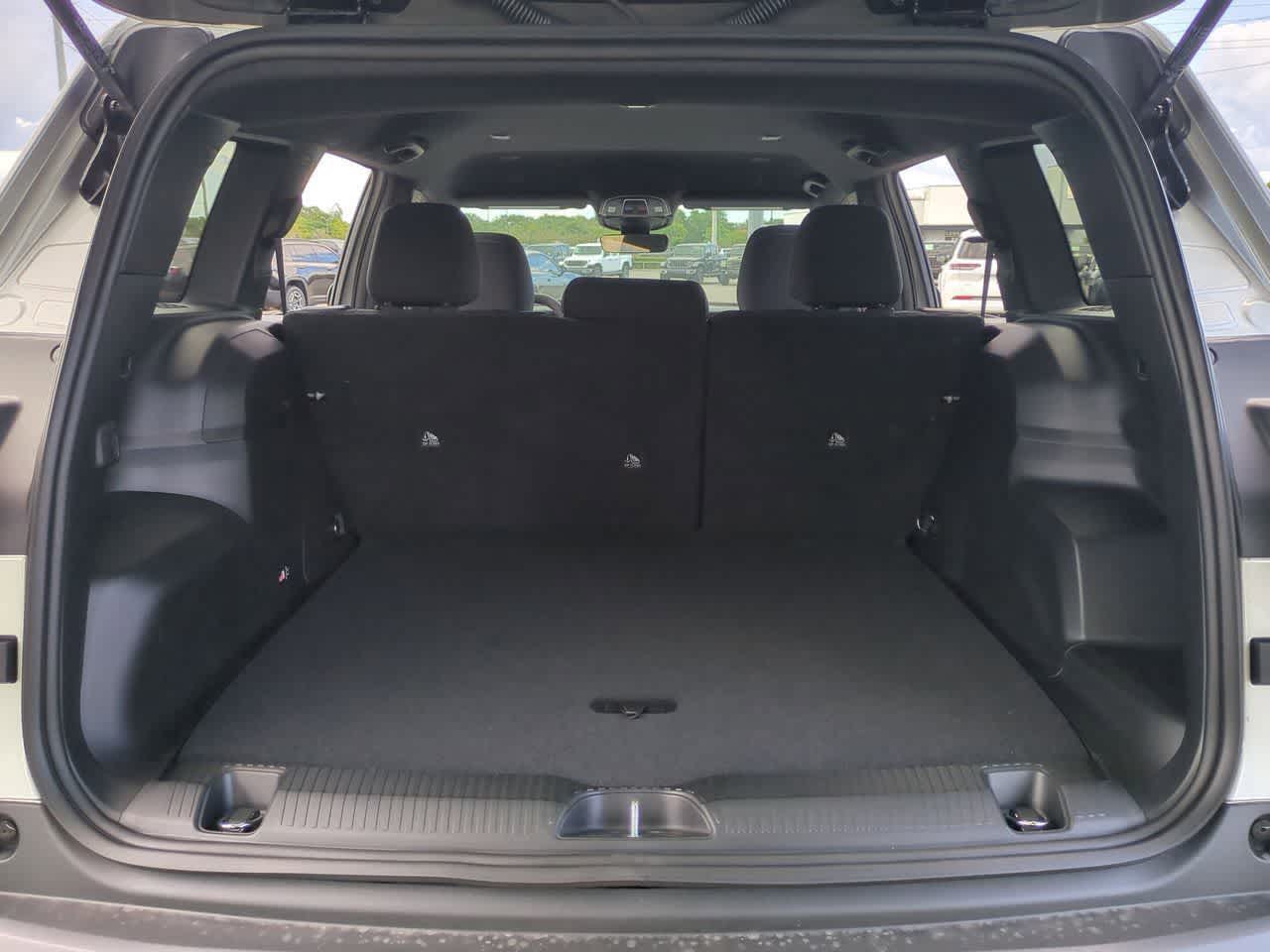 Jeep Cherokee 2026, modelo LAREDO 4X4
