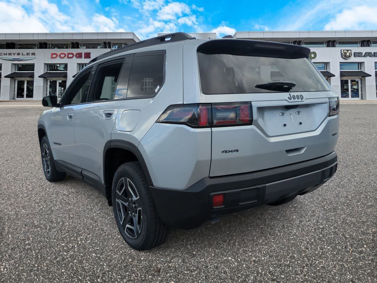 Jeep Cherokee 2026, modelo LAREDO 4X4