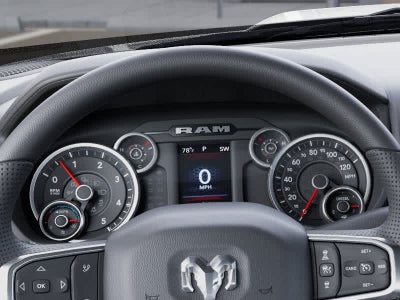 RAM 2500 de 2026, RAM 2500 TRADESMAN, cabina doble, 4x4, caja de 6'4'