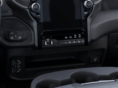 RAM 2500 de 2026, RAM 2500 TRADESMAN, cabina doble, 4x4, caja de 6'4'