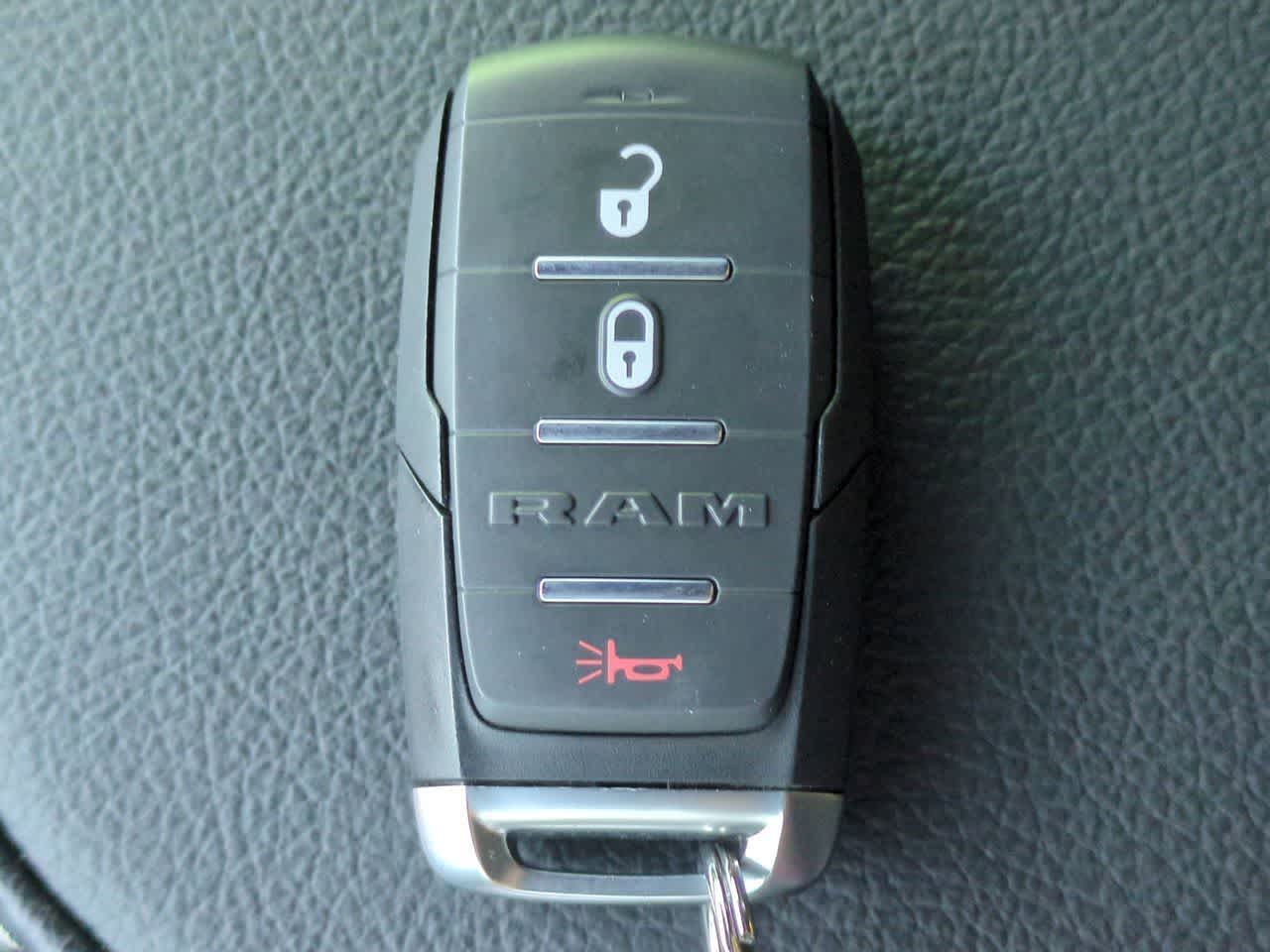 2026 RAM Ram 2500 RAM 2500 WARLOCK CREW CAB 4X4 6'4' BOX