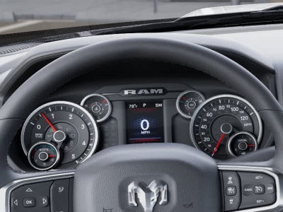 RAM 2500 del año 2027, RAM 2500 BIG HORN, cabina doble, 4x4, caja de 6'4'
