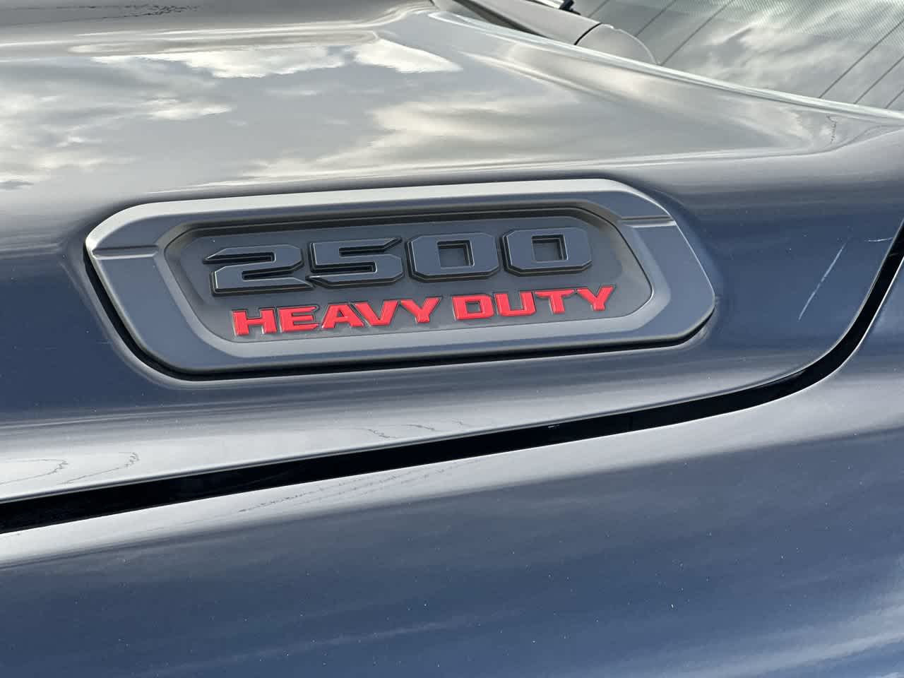 RAM 2500 del año 2027, RAM 2500 BIG HORN, cabina doble, 4x4, caja de 6'4'
