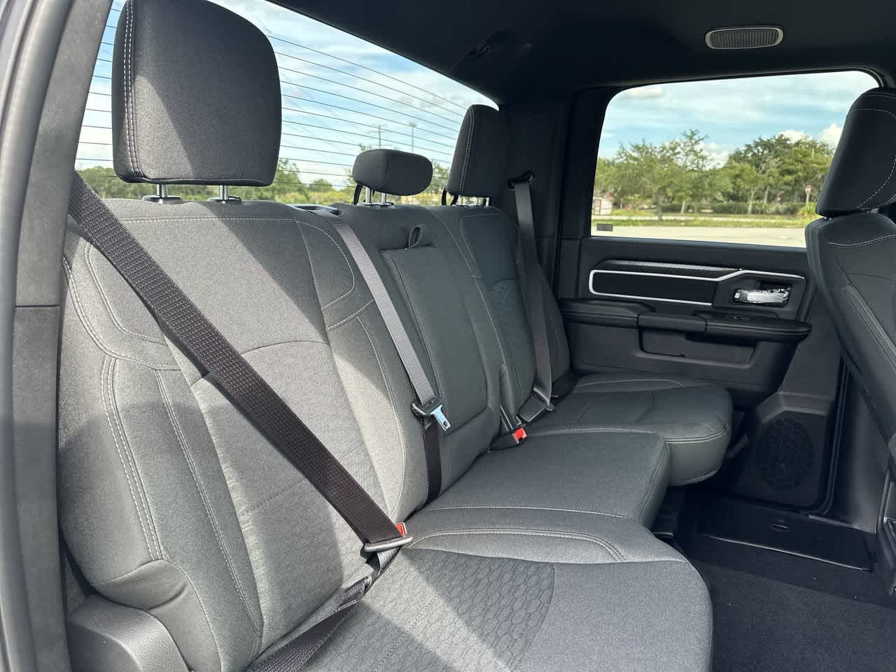RAM 2500 del año 2027, RAM 2500 BIG HORN, cabina doble, 4x4, caja de 6'4'