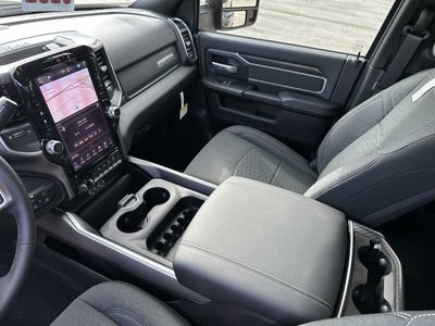 RAM 2500 del año 2027, RAM 2500 BIG HORN, cabina doble, 4x4, caja de 6'4'