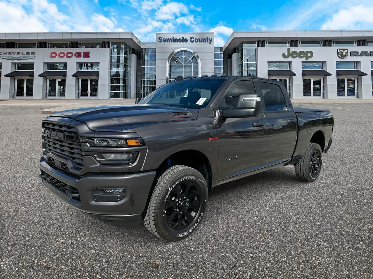 RAM 2500 del año 2027, RAM 2500 BIG HORN, cabina doble, 4x4, caja de 6'4'