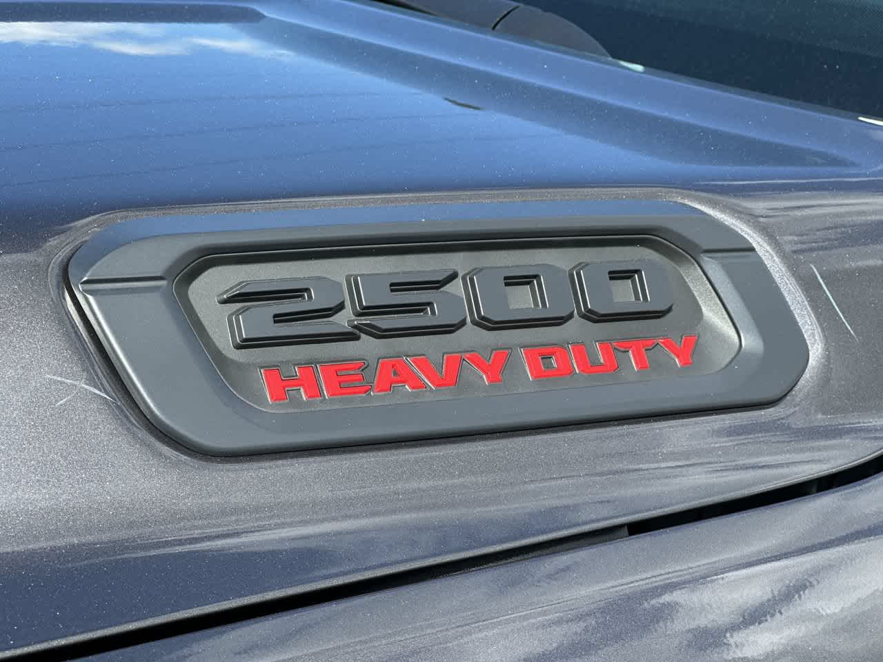 RAM 2500 del año 2027, RAM 2500 BIG HORN, cabina doble, 4x4, caja de 6'4'