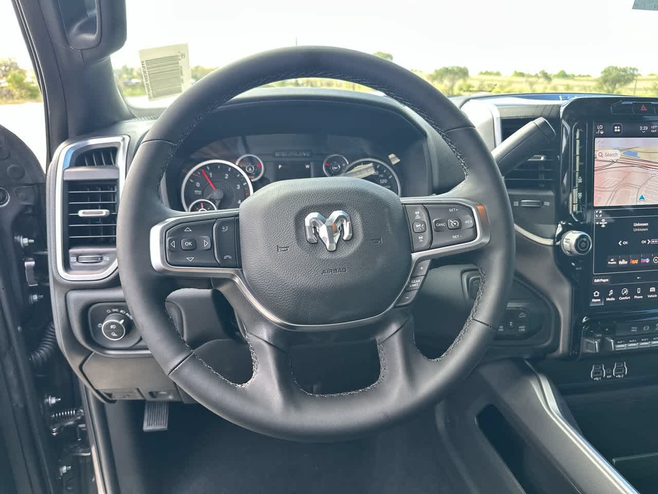RAM 2500 del año 2027, RAM 2500 BIG HORN, cabina doble, 4x4, caja de 6'4'