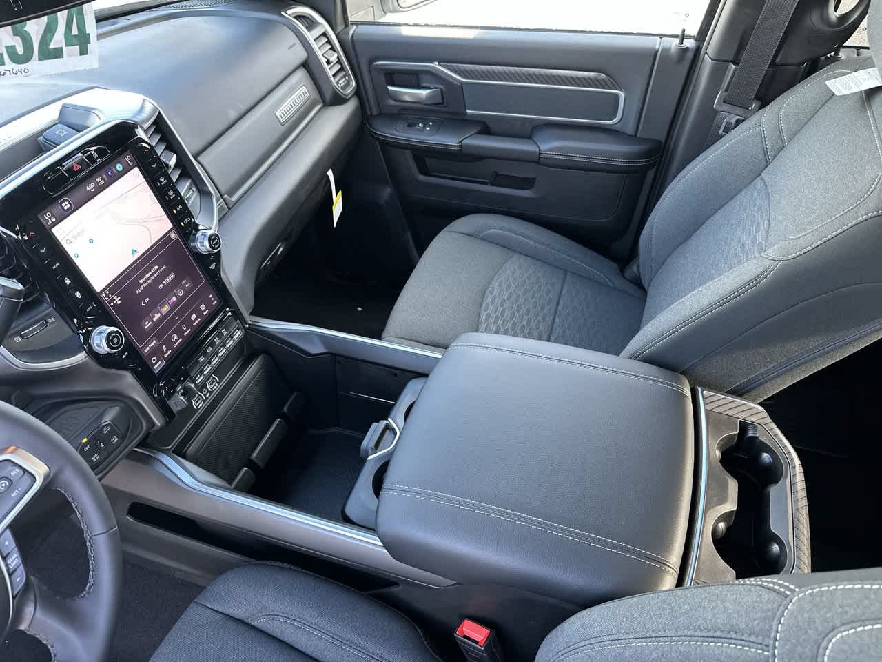 RAM 2500 del año 2027, RAM 2500 BIG HORN, cabina doble, 4x4, caja de 6'4'