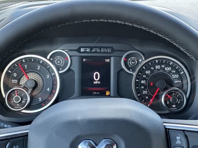 RAM 2500 del año 2027, RAM 2500 BIG HORN, cabina doble, 4x4, caja de 6'4'