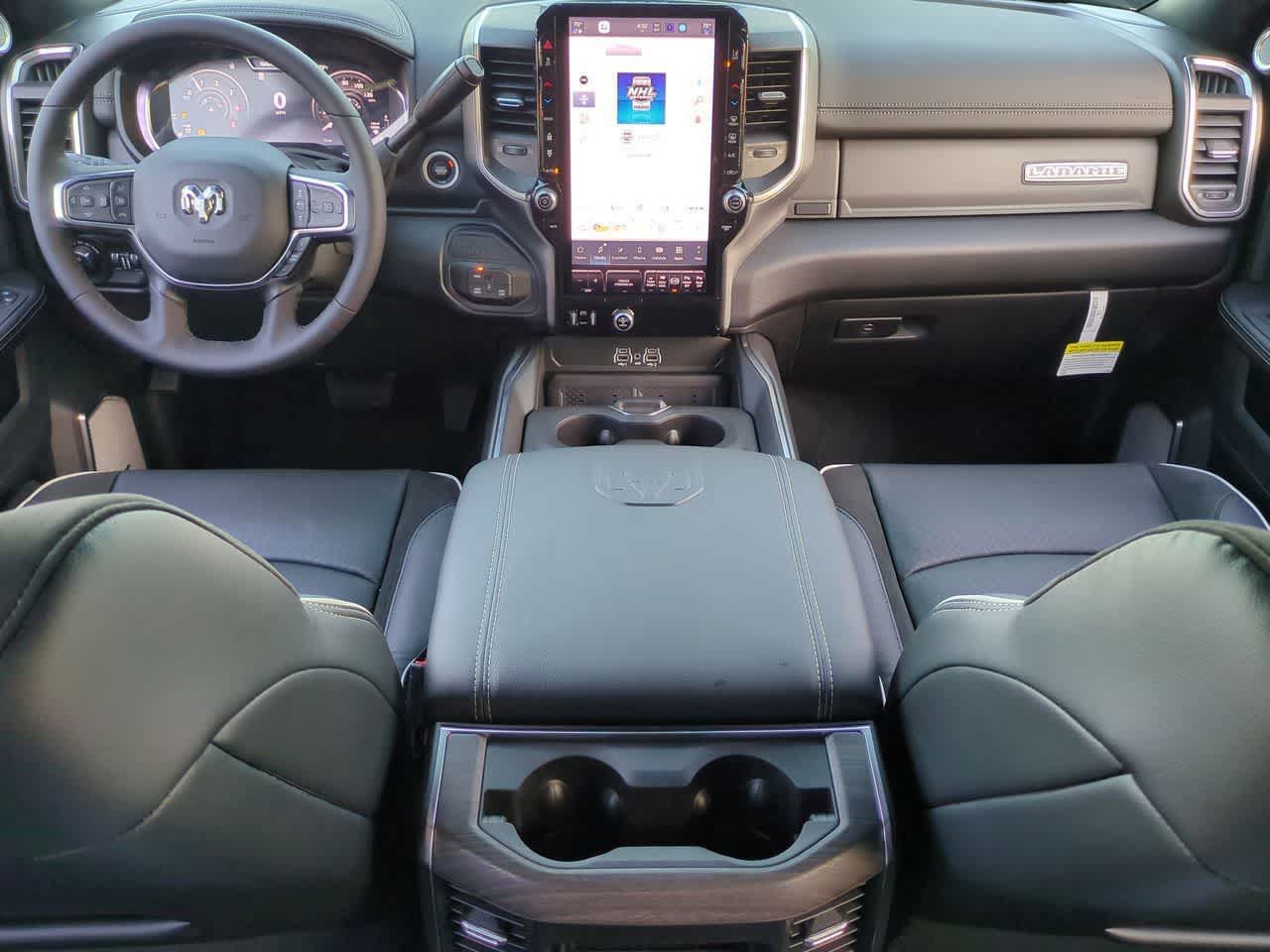 2026 RAM 2500 Laramie Mega Cab 4x4 Caja de 6'4''