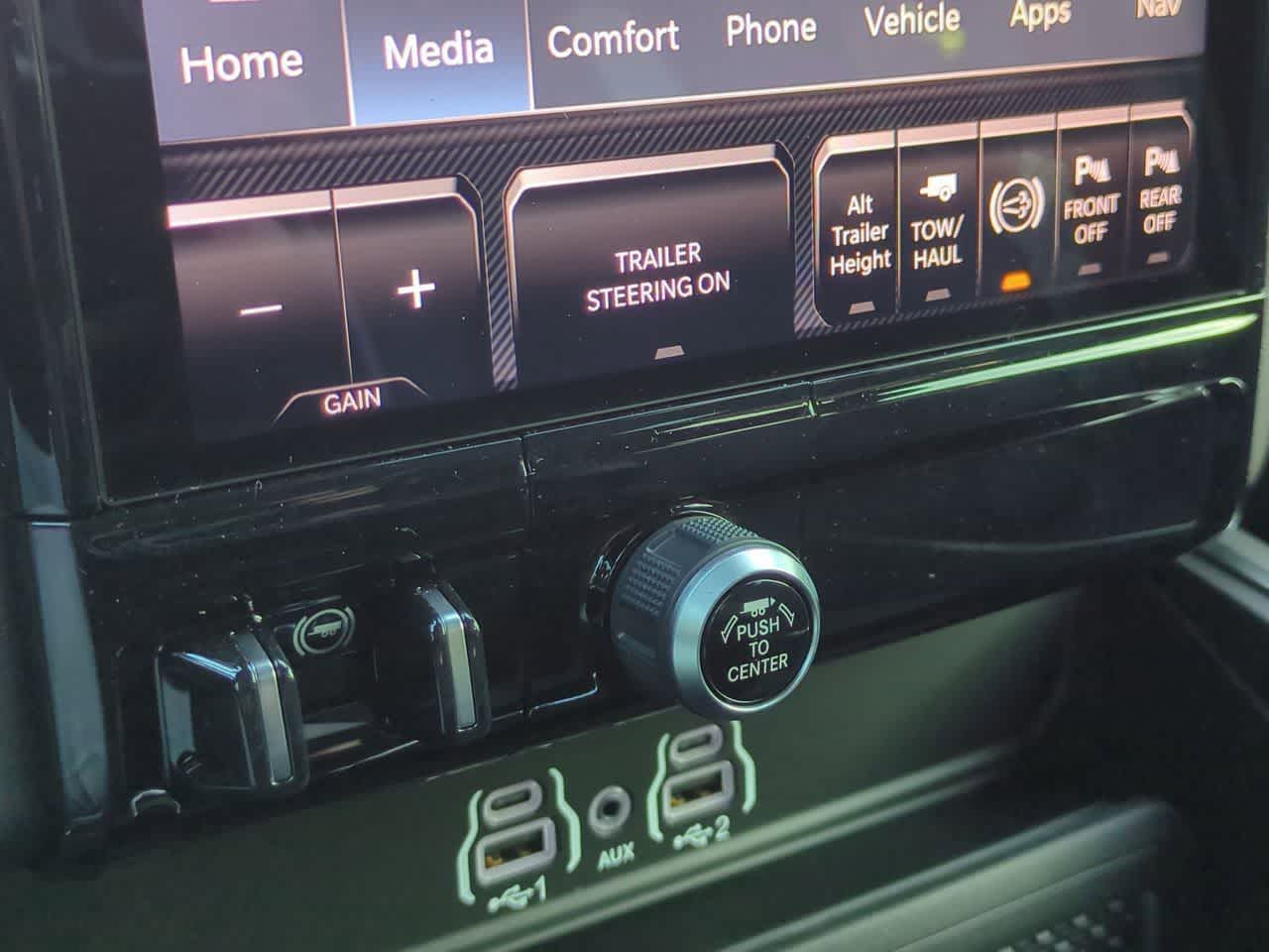 2026 RAM 2500 Laramie Mega Cab 4x4 Caja de 6'4''