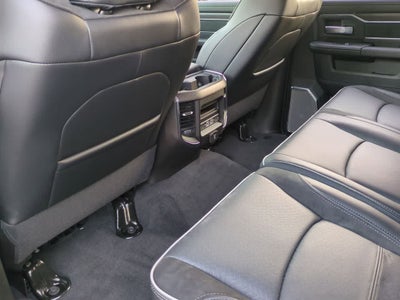 2026 RAM 2500 Laramie Mega Cab 4x4 Caja de 6'4''