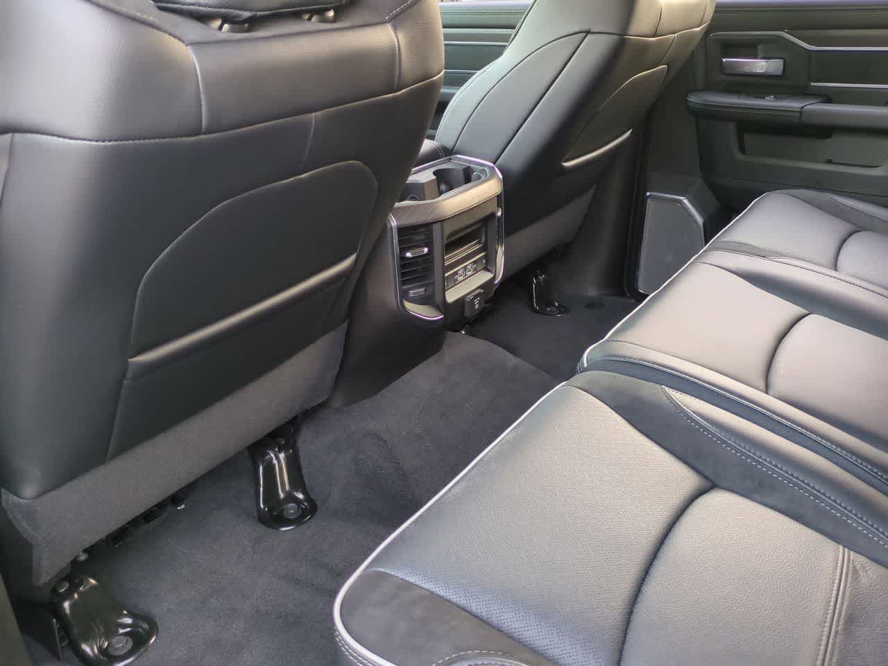 2026 RAM 2500 Laramie Mega Cab 4x4 Caja de 6'4''