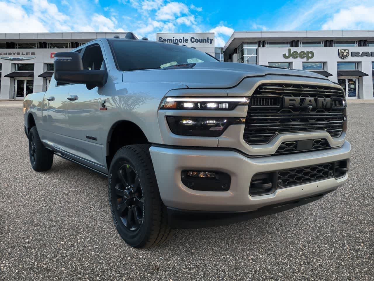 2026 RAM 2500 Laramie Mega Cab 4x4 Caja de 6'4''