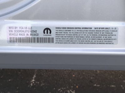 2026 RAM 2500 Laramie Mega Cab 4x4 Caja de 6'4''