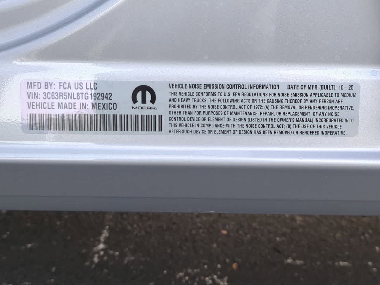 2026 RAM 2500 Laramie Mega Cab 4x4 Caja de 6'4''