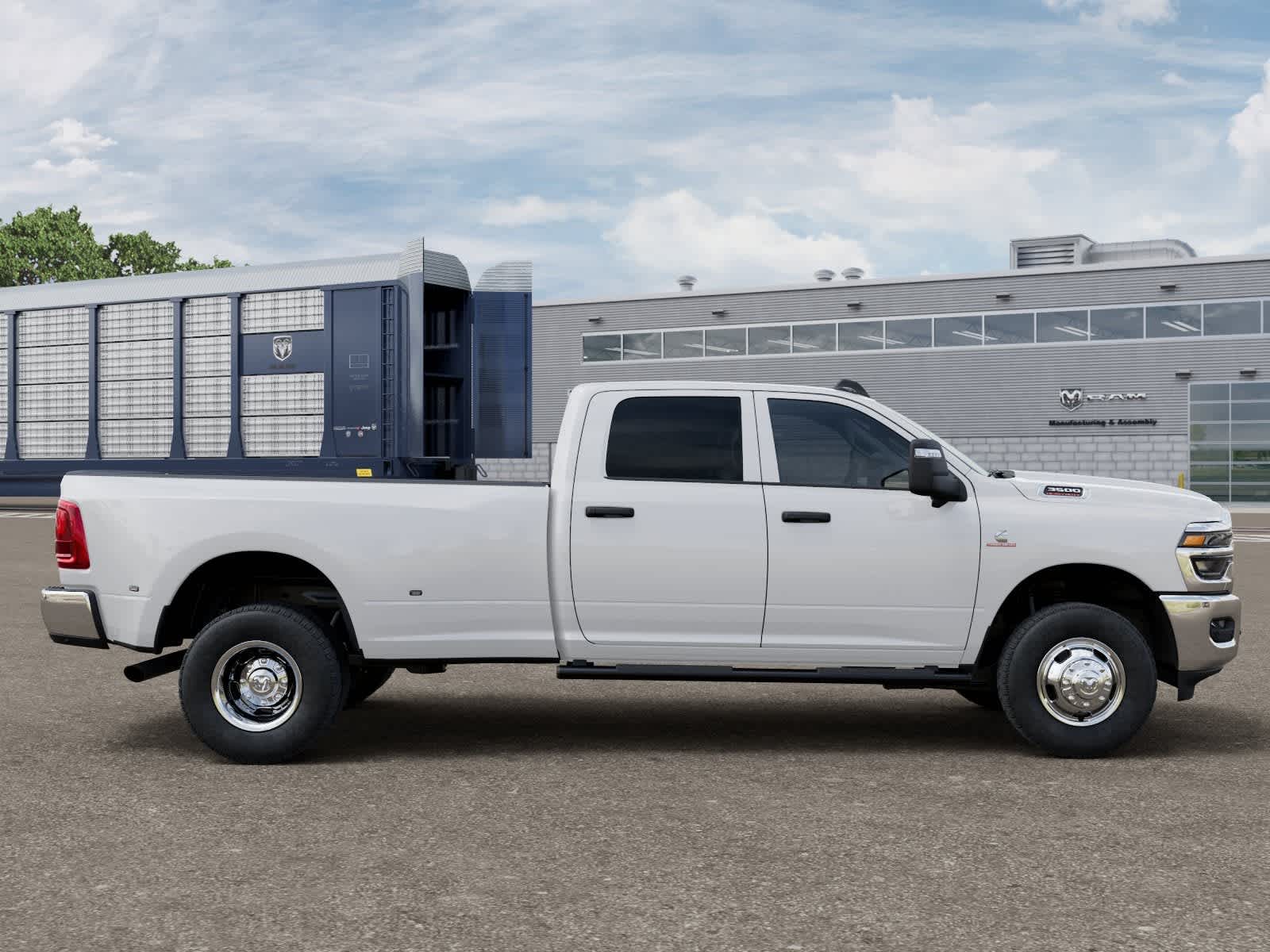 RAM 3500 de 2026, RAM 3500 TRADESMAN, cabina doble, 4x4, caja de 8'