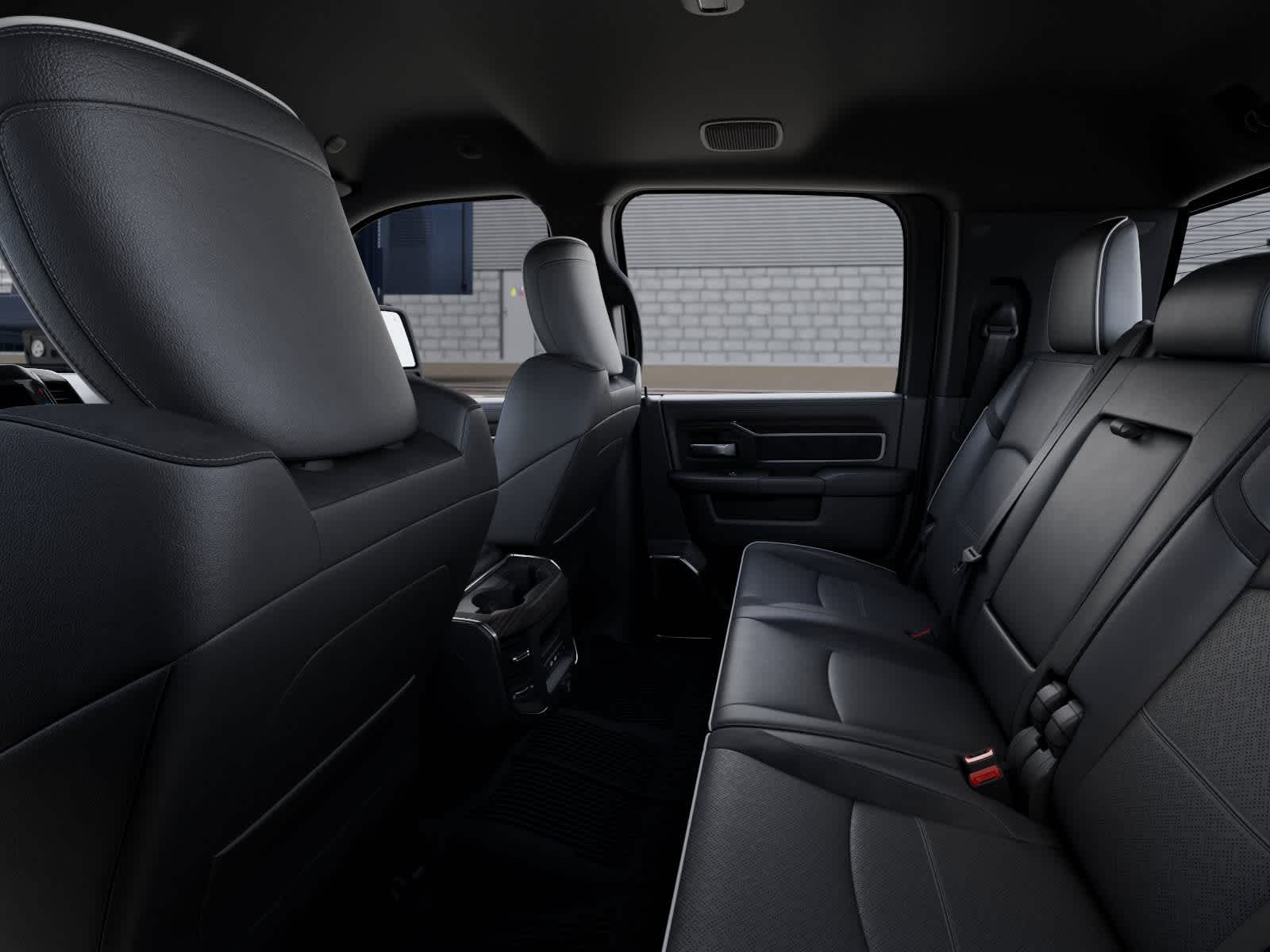 RAM 3500 de 2027, RAM 3500 LARAMIE MEGA CAB 4x4 con caja de 6'4'