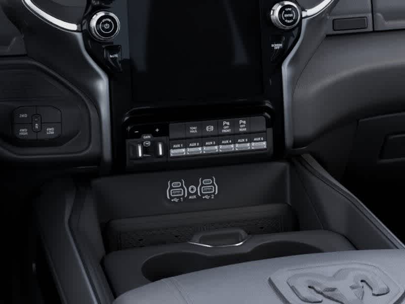 RAM 3500 de 2027, RAM 3500 LARAMIE MEGA CAB 4x4 con caja de 6'4'