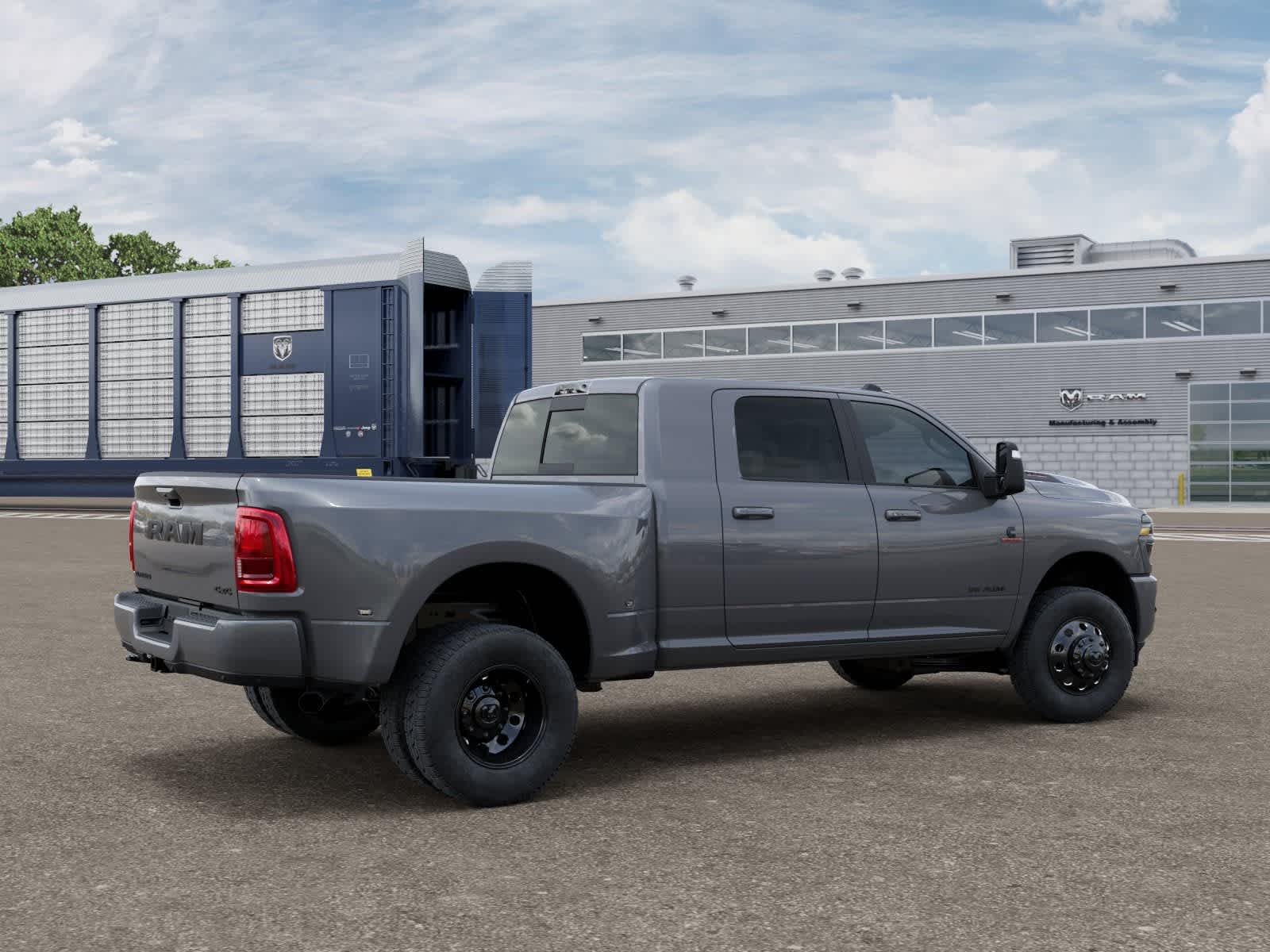 RAM 3500 de 2027, RAM 3500 LARAMIE MEGA CAB 4x4 con caja de 6'4'