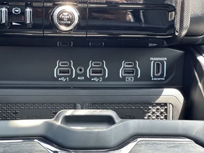 2026 RAM Ram 3500 RAM 3500 LIMITED MEGA CAB 4X4 CAJA DE 6'4'