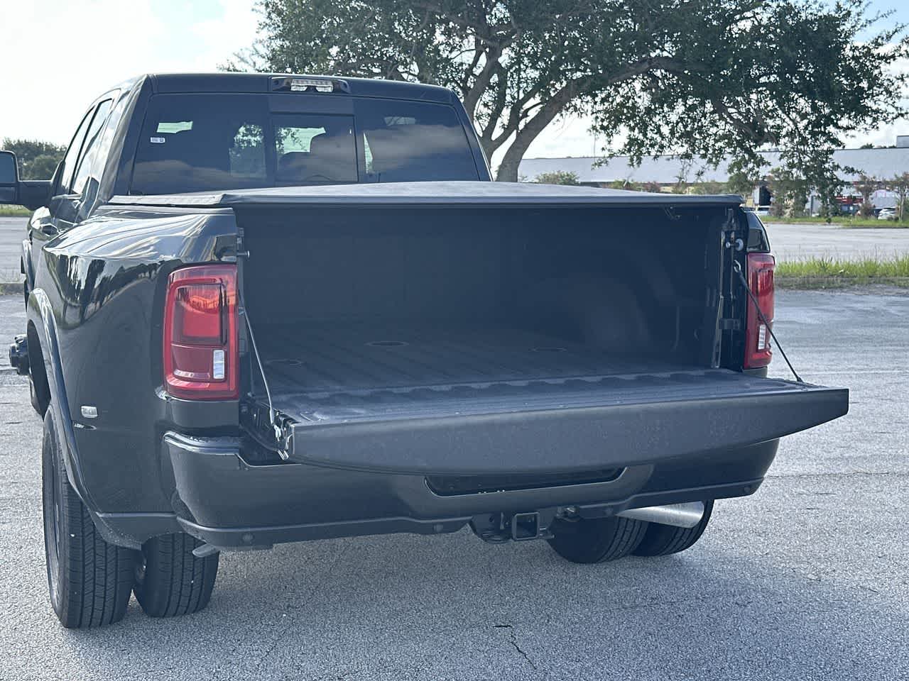 2026 RAM Ram 3500 RAM 3500 LIMITED MEGA CAB 4X4 CAJA DE 6'4'