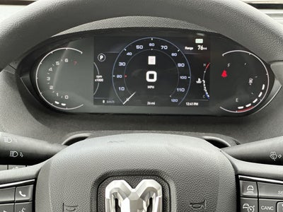 RAM ProMaster 2500 de 2026, furgoneta de carga RAM PROMASTER 2500 TRADESMAN con techo alto y distancia entre ejes de 159'