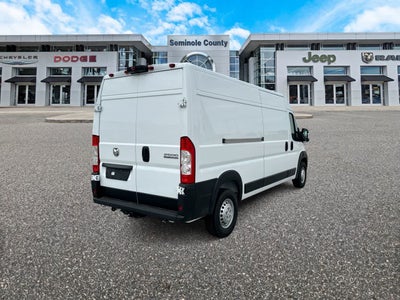 RAM ProMaster 2500 de 2026, furgoneta de carga RAM PROMASTER 2500 TRADESMAN con techo alto y distancia entre ejes de 159'