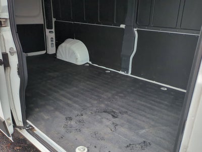 Furgoneta de carga RAM ProMaster 2500 Tradesman de 2025, techo alto, distancia entre ejes de 159 pulgadas, con asiento del acompañante