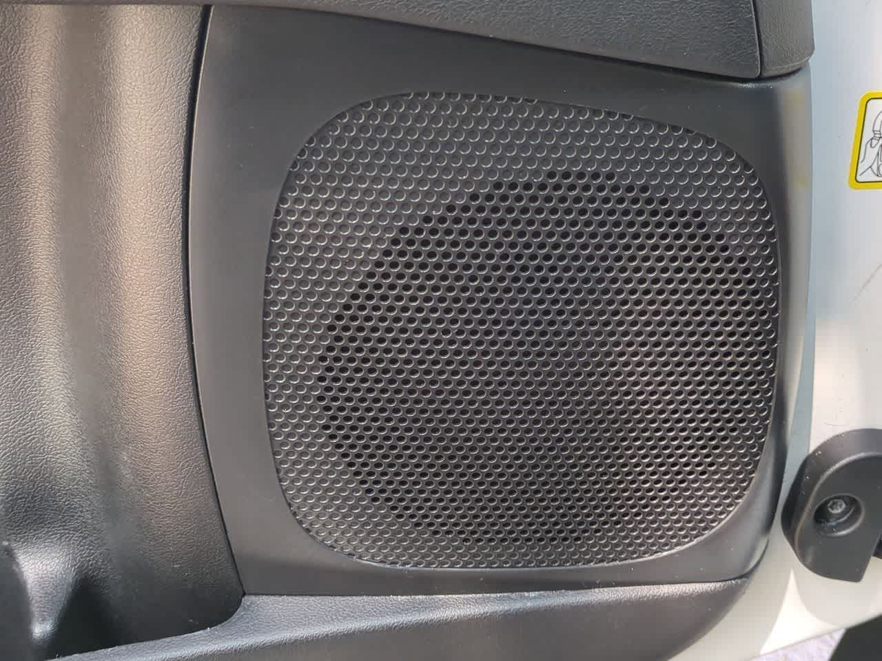 Furgoneta de carga RAM ProMaster 2500 Tradesman de 2025, techo bajo, distancia entre ejes de 136 pulgadas, con asiento del acompañante