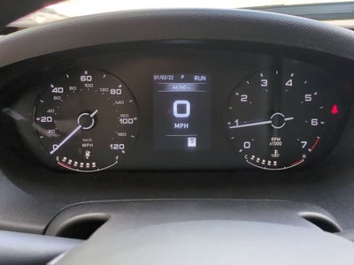 Furgoneta de carga RAM ProMaster 2500 Tradesman de 2025, techo bajo, distancia entre ejes de 136 pulgadas, con asiento del acompañante