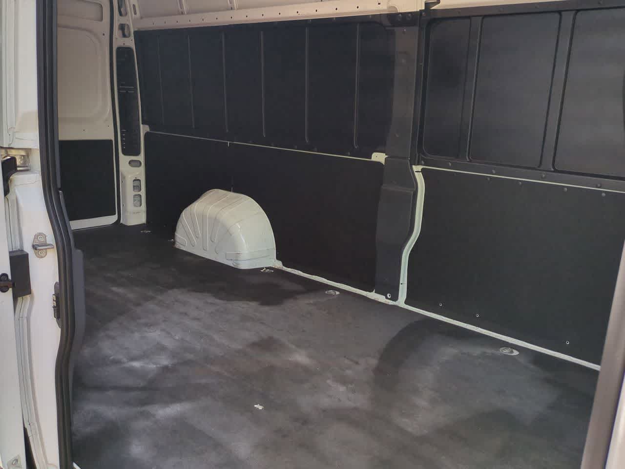 RAM ProMaster 3500 Furgoneta de carga Tradesman de techo alto, 2025, distancia entre ejes de 159 pulgadas, versión EXT