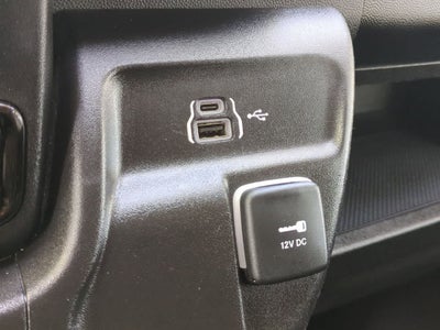 RAM ProMaster 3500 Furgoneta de carga Tradesman de techo alto, 2025, distancia entre ejes de 159 pulgadas, versión EXT