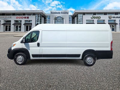 RAM ProMaster 3500 Furgoneta de carga Tradesman de techo alto, 2025, distancia entre ejes de 159 pulgadas, versión EXT