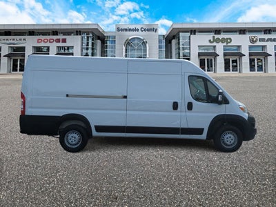 RAM ProMaster 3500 Furgoneta de carga Tradesman de techo alto, 2025, distancia entre ejes de 159 pulgadas, versión EXT