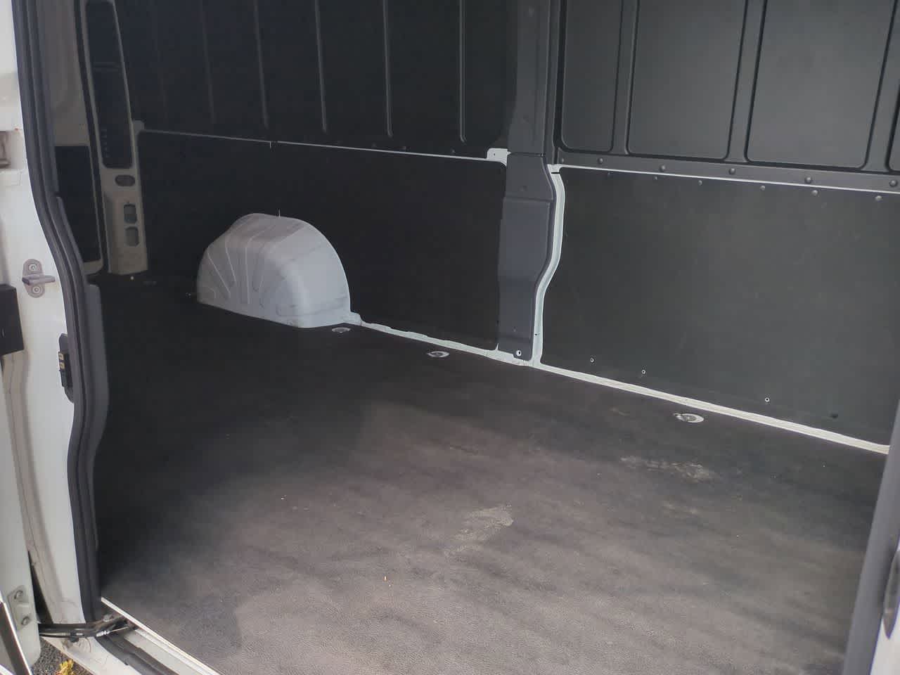 RAM ProMaster 3500 Furgoneta de carga Tradesman de techo alto, 2025, distancia entre ejes de 159 pulgadas, versión EXT