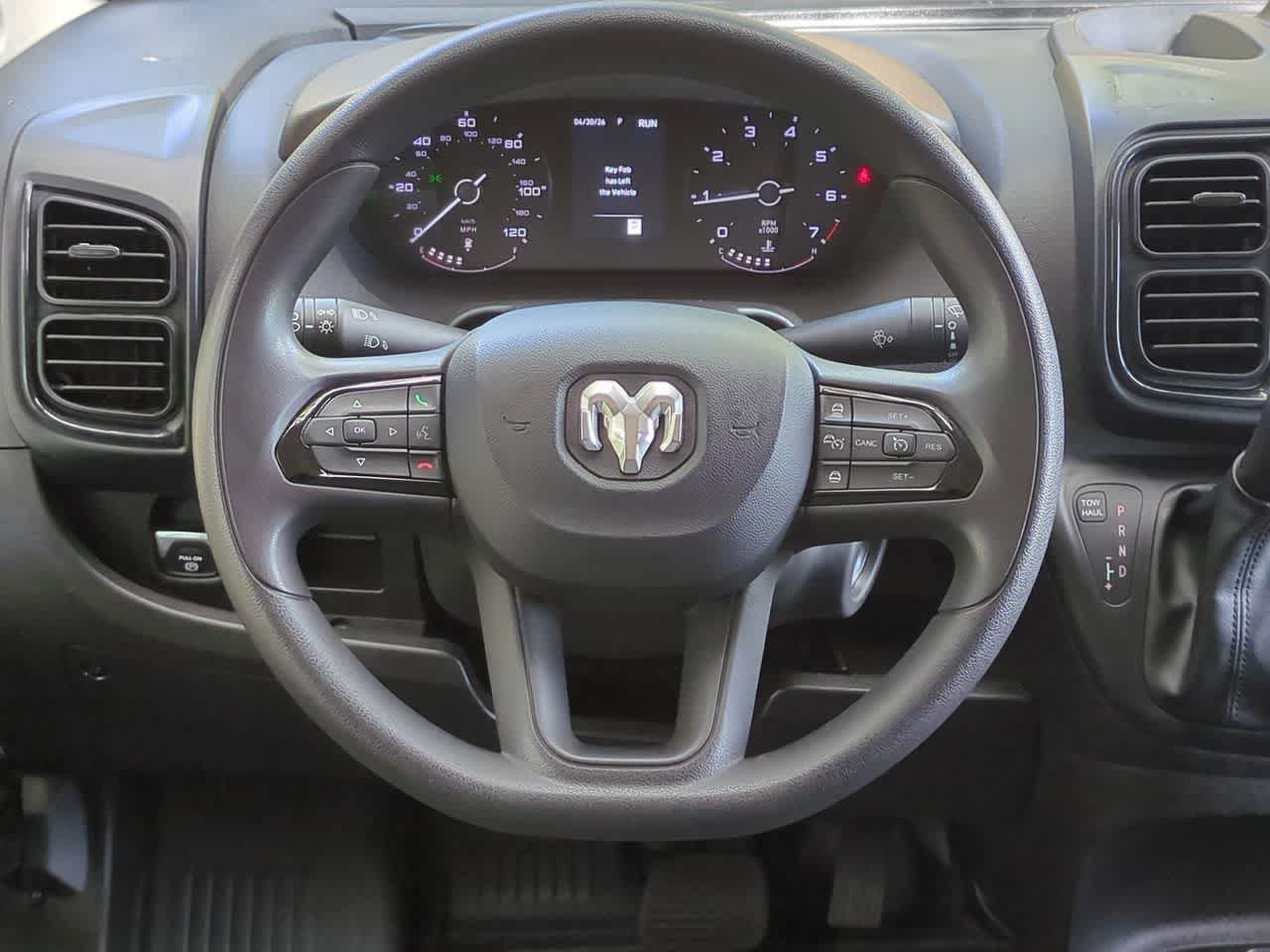 RAM ProMaster 3500 Furgoneta de carga Tradesman de techo alto, 2025, distancia entre ejes de 159 pulgadas, versión EXT