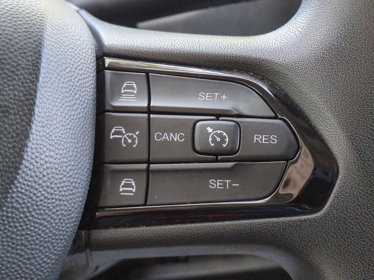 RAM ProMaster 3500 Furgoneta de carga Tradesman de techo alto, 2025, distancia entre ejes de 159 pulgadas, versión EXT